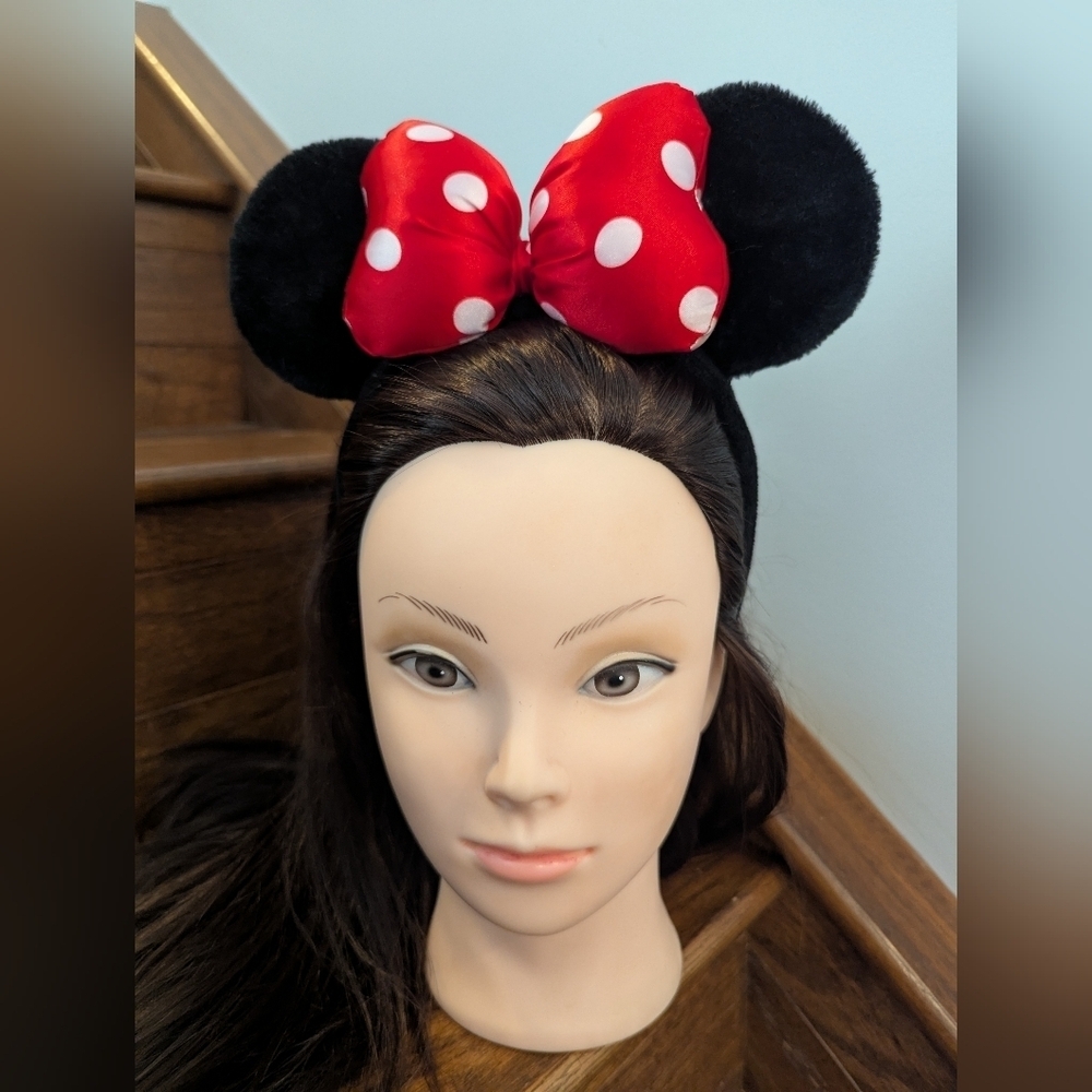 Disney Minnie Mouse Ears Red and Black Polka Dot Bow Headband